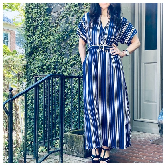 ✨LAST ONES✨Pretty striped maxi dress - Picture 2 of 7